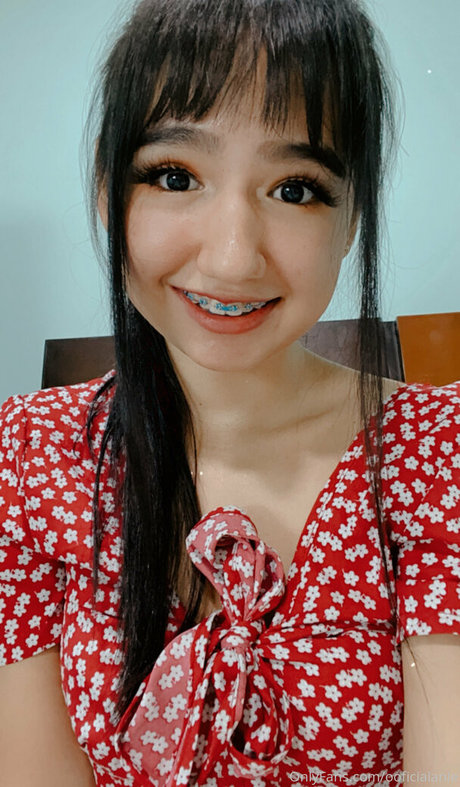 ooficialanie nudes actress archive