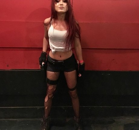 Samanta Alves pretty actress pictures