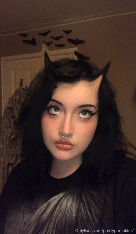 prettypumpkins1 pornstar pretty img