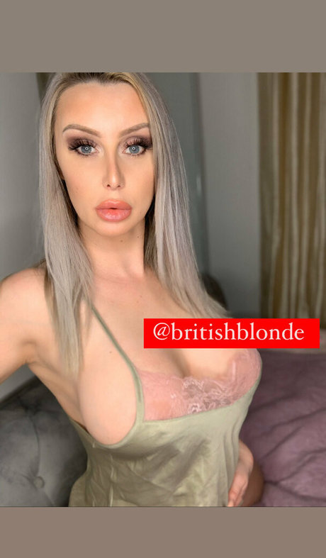 hotsluttymilf xxx model photos