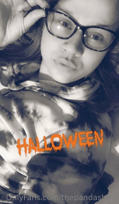 thepandashow free model images