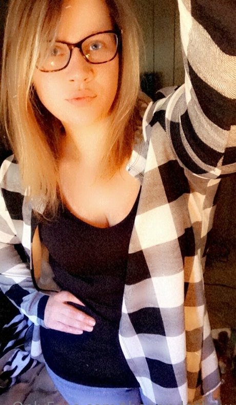 thepandashow model sexy pictures