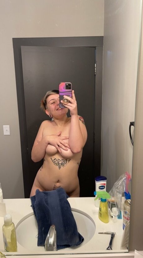 sweetlildarling adult star photo