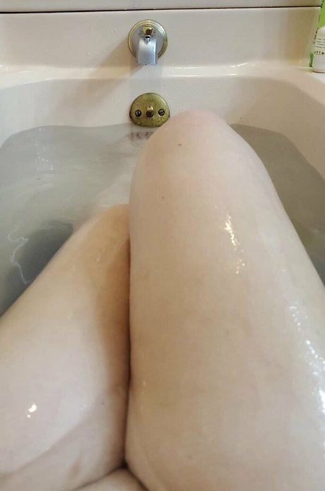 married but cheating naked actress img