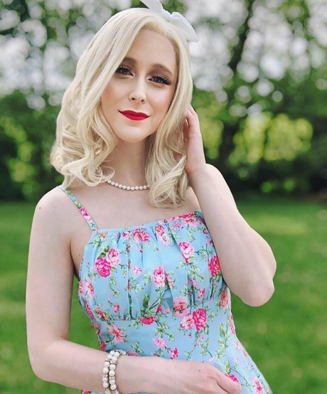 lorenia perfect pornstar photo