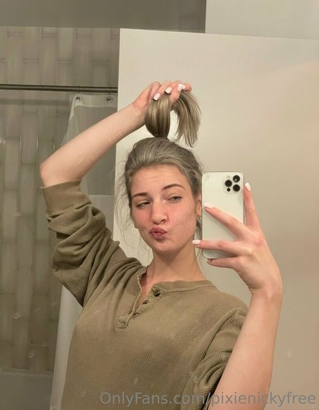 pixienickyfree perfect pornstar picture
