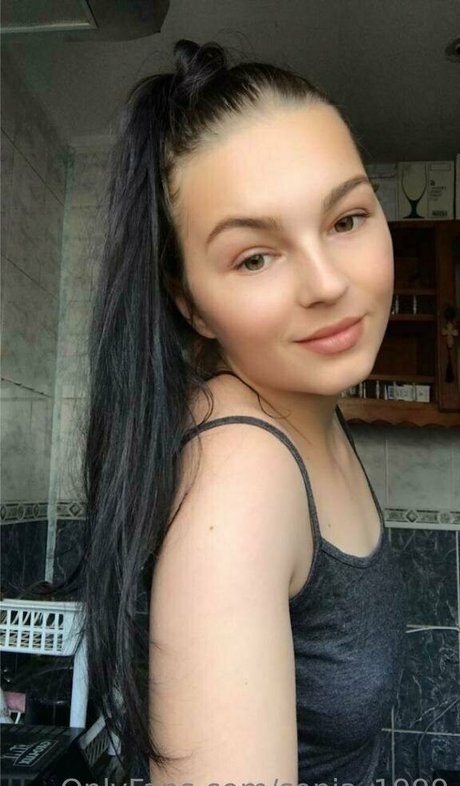 sonia 1999 nude model photos