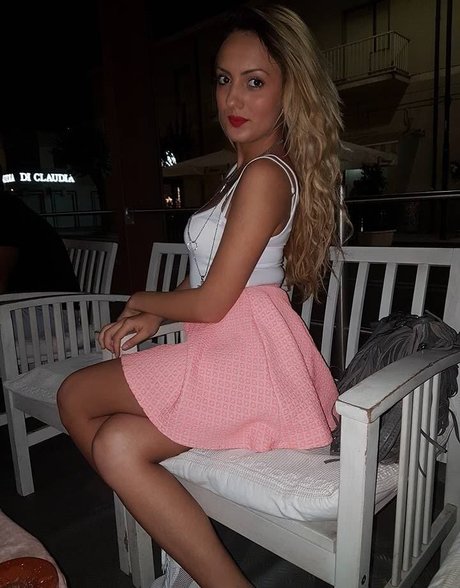 deeaxsharon sex model image