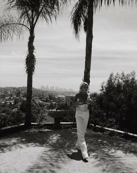 carolinevreeland hd actress archive