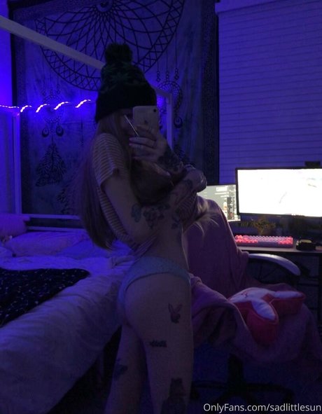 sadlittlesun exclusive actress picture