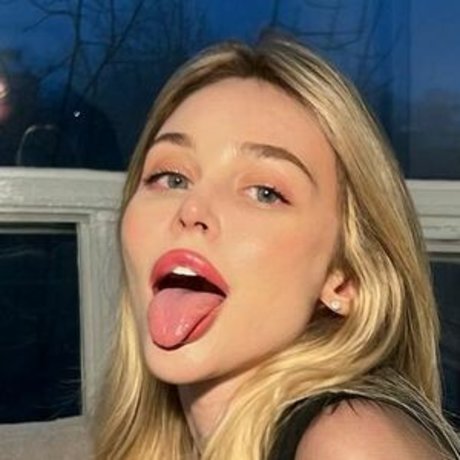 Eva Level nudes model photos