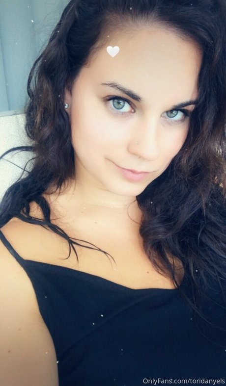 toridanyels nude actress img