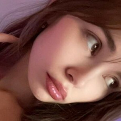 Dumbuni art actress picture