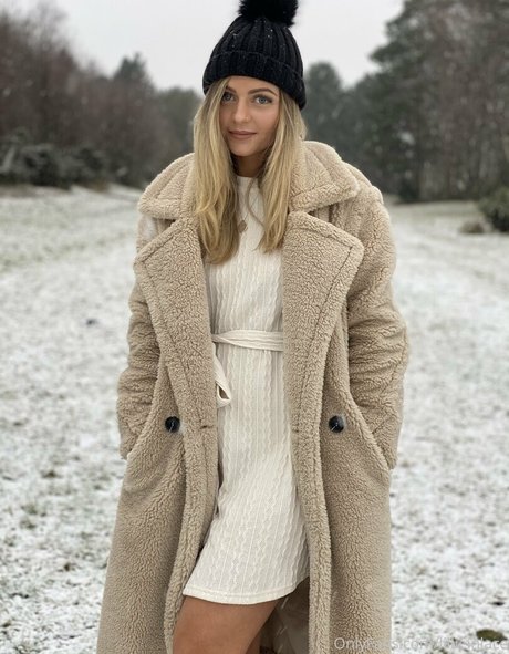 lillieinlace pornstar hd img