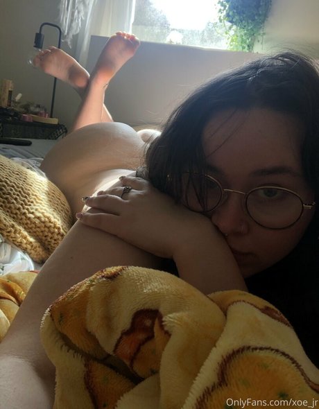 xoe jr exclusive actress pictures