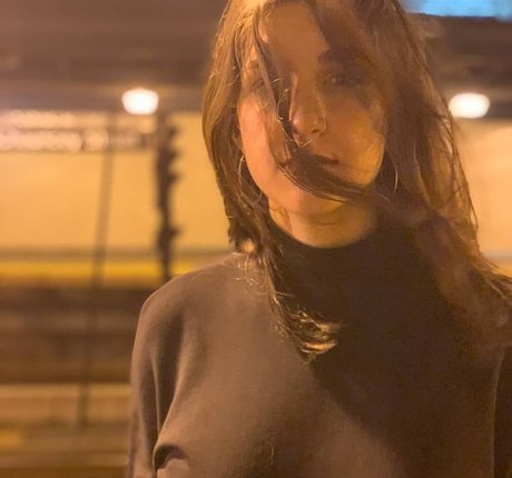 Hillai G model top archive