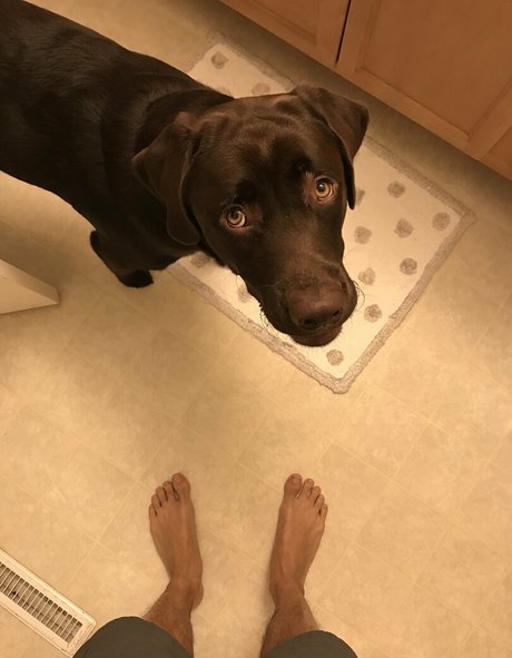 barefeeticus naked model photo