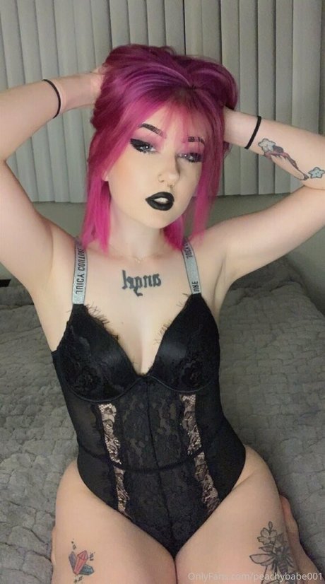 peachybabe001 model img
