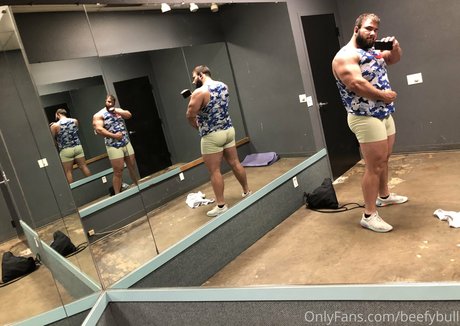 beefybull star nudes pics