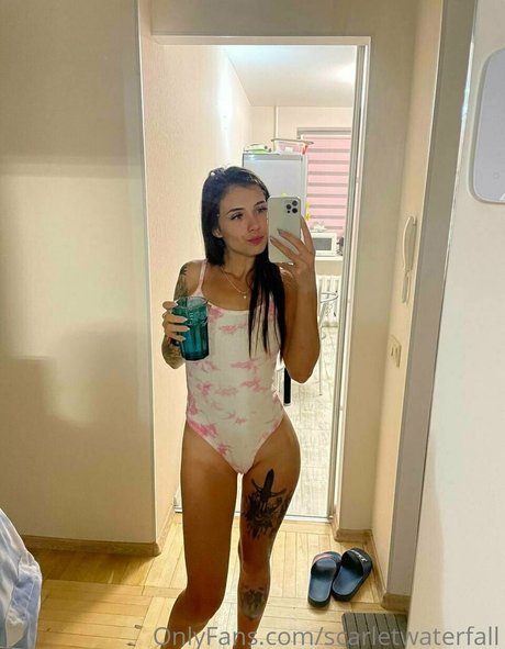 scarletwaterfall adult actress img