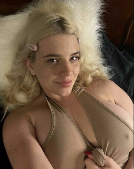 Xohalz444 star high quality pic