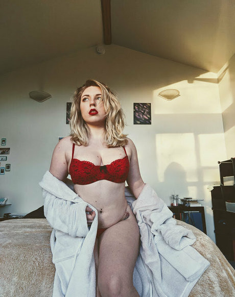 dancingkitten erotic pornstar gallery