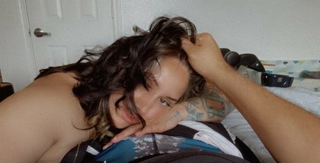 freelancemlf naked star img