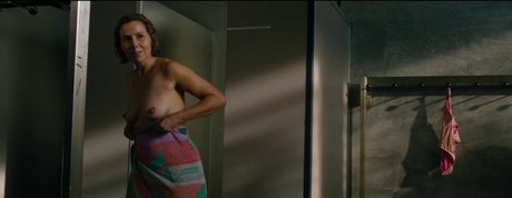 Sally Phillips model naked photo