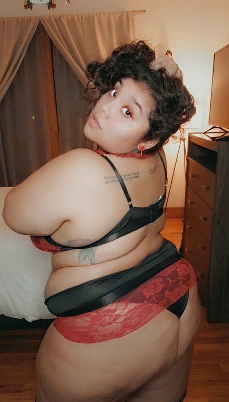 atzula model naked pictures