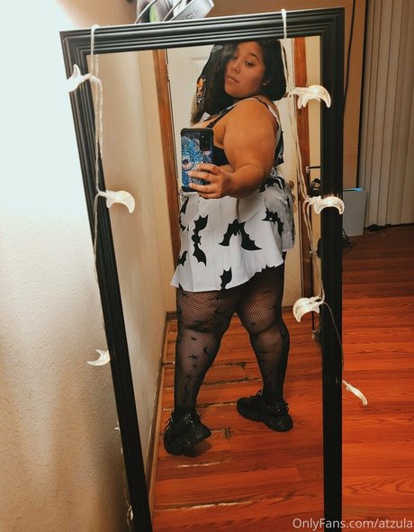 atzula pornstar erotic photos