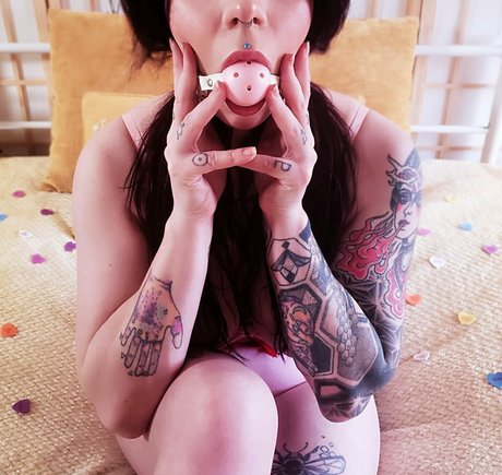 asian female onlyfans beautiful naked archive