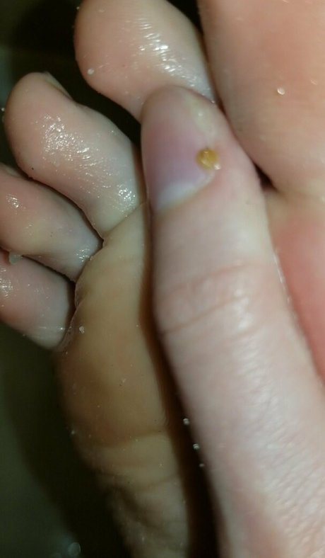 doveylovesfeet pretty pornstar photos