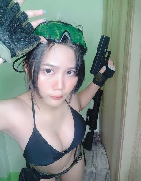 ai suru69 model sexy gallery