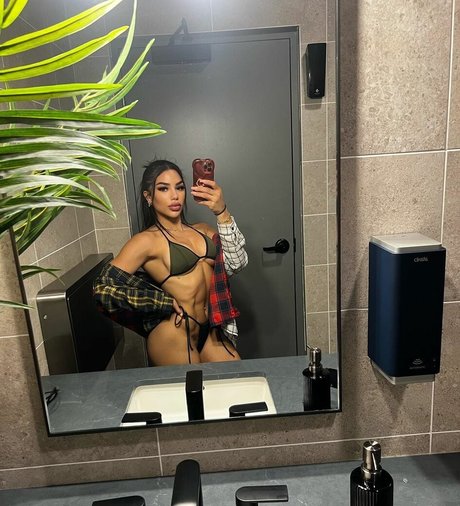 Keahla White nudes pornstar photo