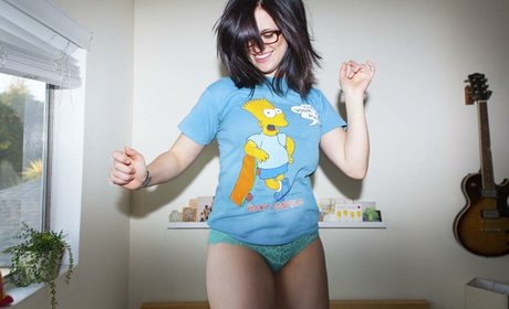 Allie Goertz model nude archive