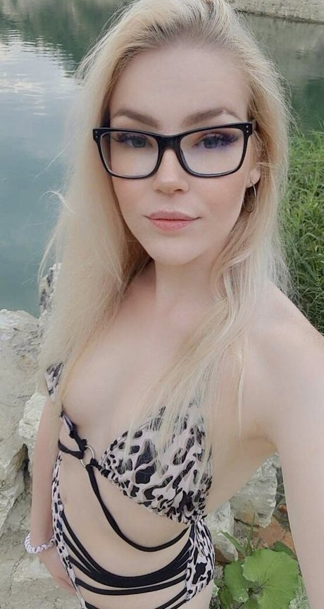 sari safari32 high quality star archive