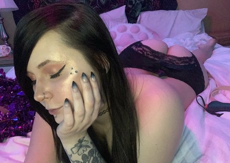 gh0sty ghoul star adult image