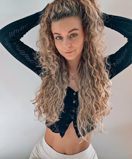 Dalmalaluna xxx actress pic