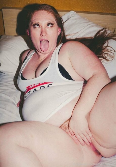 milf trans onlyfans adult pic