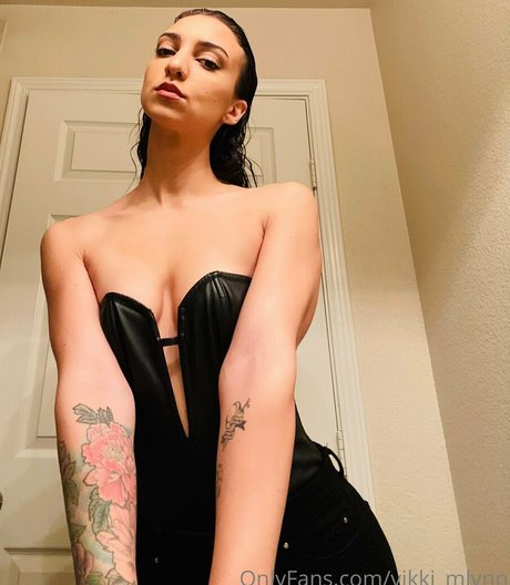 Vikki Mlynn pornographic star img