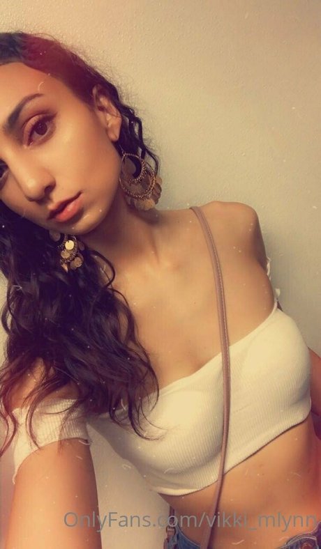 Vikki Mlynn xxx actress pic