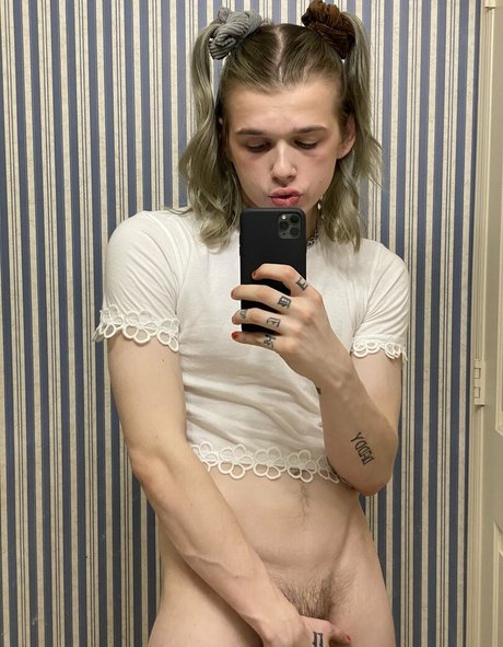 thebobbyburns naked pornstar pictures