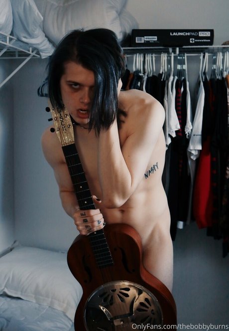 thebobbyburns hot model photo