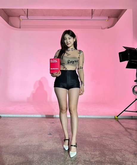 Lsoojung pretty actress images