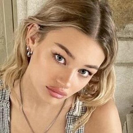 Sweetfairyx xxx actress pictures