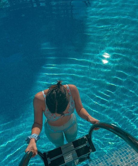 Lina Valeska free model photo