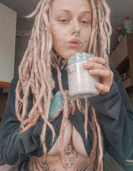 psychedelic mess pornstar high quality image