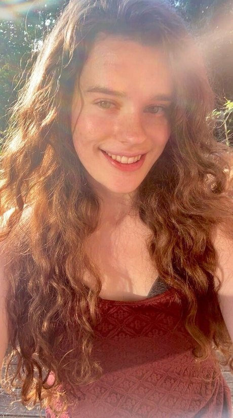 kes de naked actress image