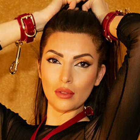 Alysa Nylon porn actress pic