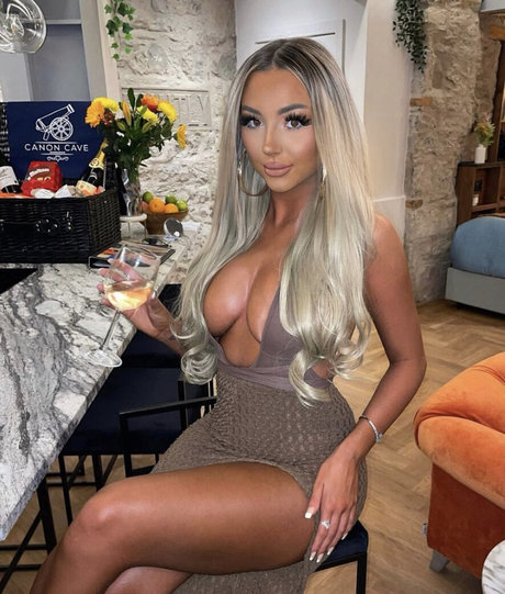 Beth Amelia sex actress galleries